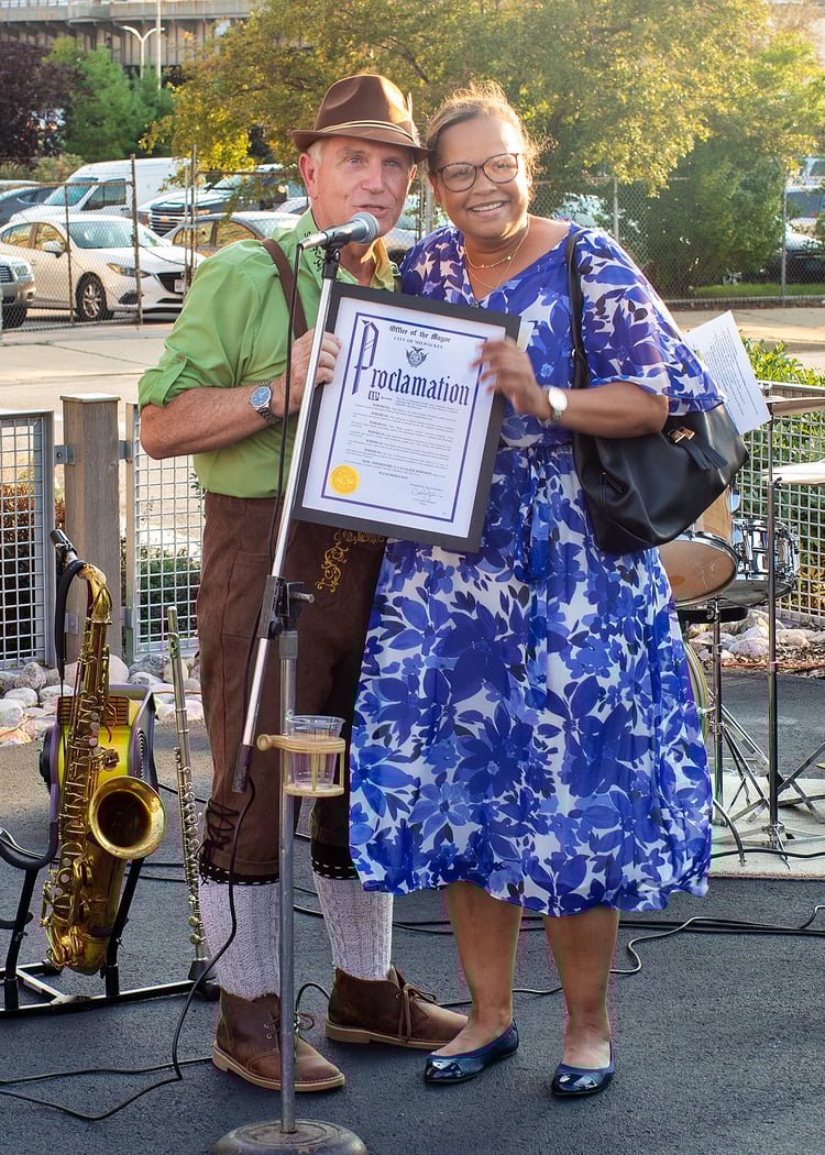 Proclamation from the Mayor of Milwaukee PLUM MEDIA DAY